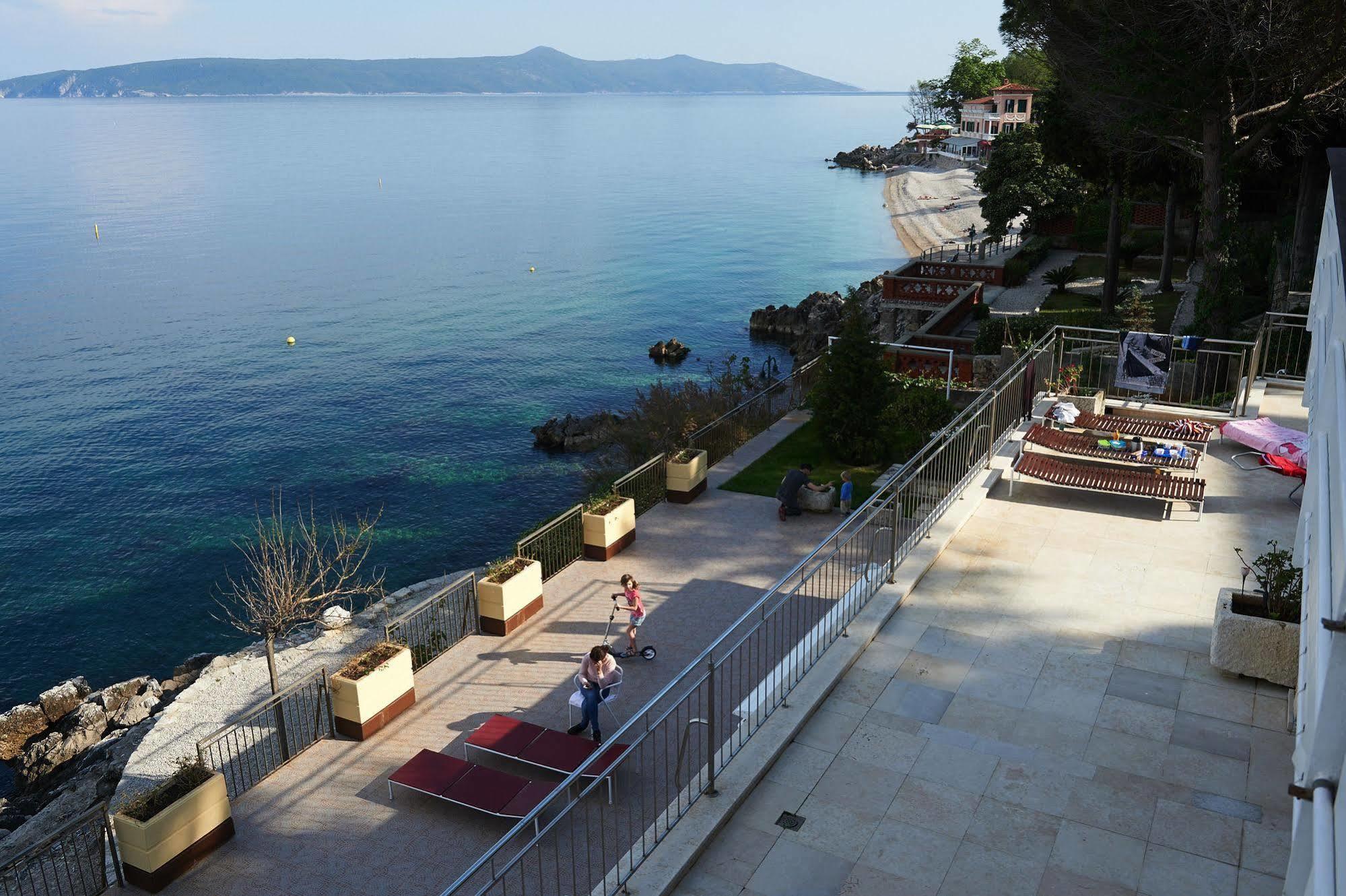 Villa Kleiner Moscenicka Draga Exterior photo