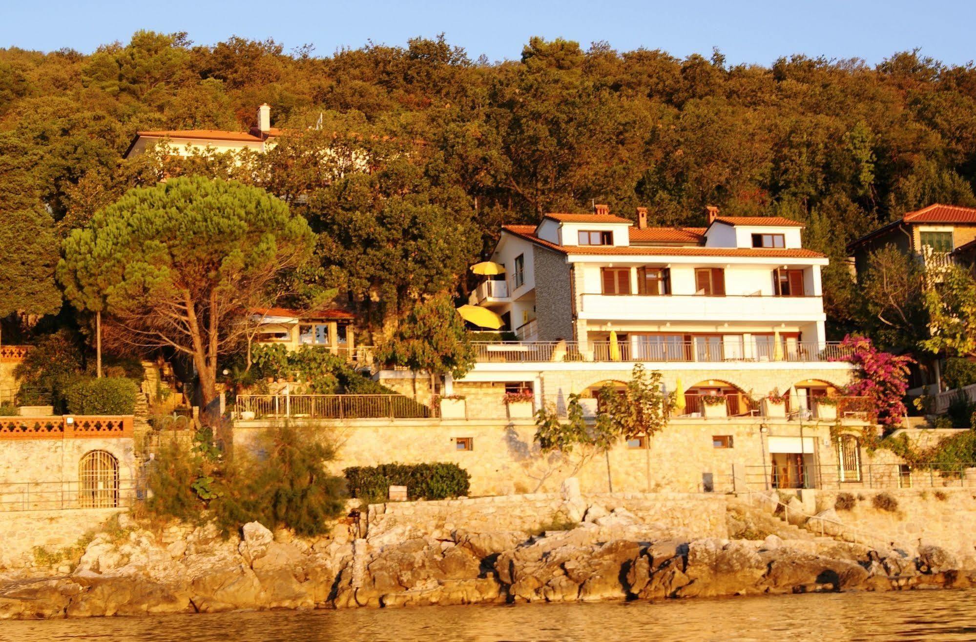 Villa Kleiner Moscenicka Draga Exterior photo
